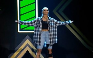 【NXT】Tegan Nox 回归！紫雷与Zoey夺得NXT女双冠军！