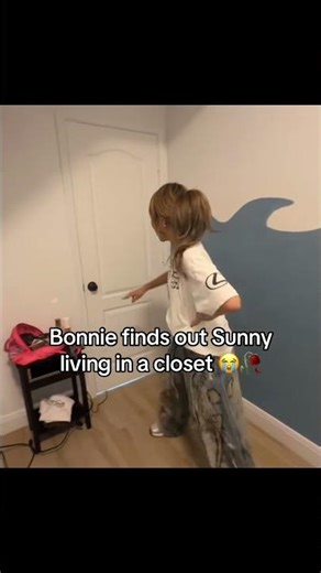 Bonnie finds out sunny living #sunnys #twitch #100t #funny #oscs #clips