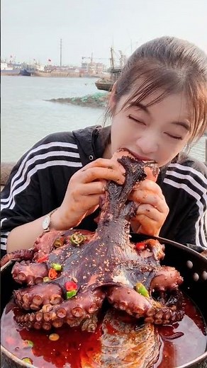 Beautiful Fishermen Eat Seafood 🦐🦀🦑 Lobster, Crab, Octopus, Precious Seafood Sea Cuisine 537