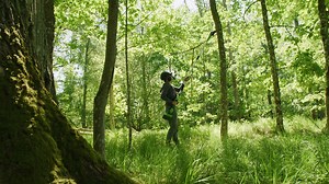 This multitool tackles both hedge trimming and tree branch pruning with ease. Its long shaft ensures safety while reaching tall branches and tricky hedges🌲 Part of the Greenworks 40v cordless lineup, it shares batteries with other tools and boasts an efficient brushless motor for longer use per charge. Upgrade your garden game: https://www.greenworkstools.co.uk/product/40v-multi-tool-new/ #cordlesspower #autumn #GardenEssentials #CordlessPower #gardenuk | Greenworks