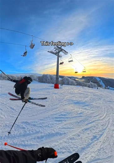 Skiing with bro at the sunset 😻 | Skiing