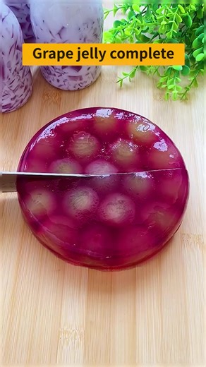 Grape jelly 🤤wanna try?#tiktokfood #tiktokfoodie #deliciousfood #food #handmade #jelly #pudding #foryou