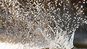 Water Splash In Super Slow Motion Video MP4 Template Free Download - Pikbest