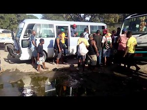 Women fighting at Gordons Port Moresby PNG 2019