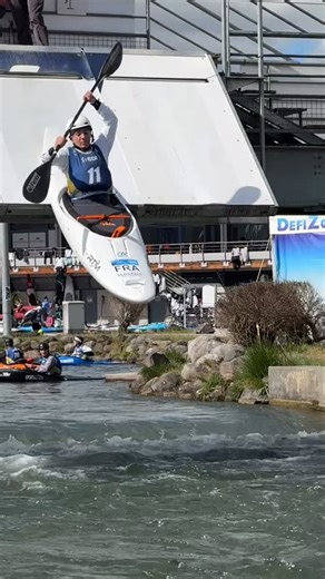 Kayak Cross in Pau 🇫🇷 #paddling #kayaking #kayak #kayakcross | Canoe Slalom Ozolnieki