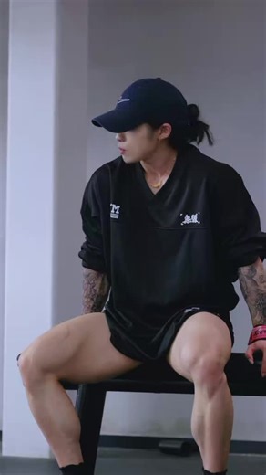 Empowering Female Muscle: The Rise of Asian Fitness Stars