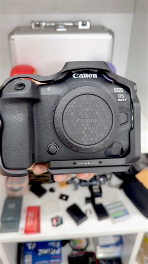 2.8K views · 115 reactions | Canon R5ii đẹp 99,99% fullbox test file 200 shots BH hãng 24 tháng trải nghiệm 3ngày 2tr | Đỗ Thanh Bình | Facebook