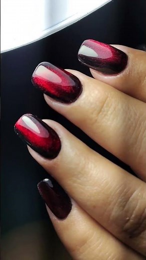 Uñas con Ojo de Gato y Vitral Rojo ❤️