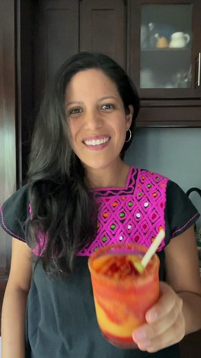 It’s National Ice Cream Month and I am excited to be partnering with @La Michoacana to celebrate all things ice cream!! The beauty of ice cream is that you can do so much with it, like this Mangonada Margarita made with La Michoacana mango chamoy paletas. I love a good margarita and a mango chamoy margarita hits all the right spots during this hot sweltering summer. I’ve added a mini lime paleta as a garnish which makes it super fun to drink this margarita. Mexico has a long tradition of making 
