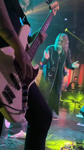 Clay Highway Bar on Instagram: "SÁBADO 24/01/26 ‼️ Spoiler de show: Essa não é uma noite comum, é uma noite onde OS MONSTROS SAGRADOS DO ROCK invadem o palco do clay.... 👉🏻 IRON MAIDEN + AC/DC + MOTOROCKER + OZZY OSBOUNE. Aniversário do Marcelus Motorocker com uma programação sensacional nessa noite Bandas: 🎸20h30 - Maiden Factor Iron Maiden Tributo 🎸22h30 - Four Strokes especial AC/DC e MOTOROCKER com Marcelus Motorocker no vocal 🎸01h00 - Lapa Bloody Sabbath - especial Ozzy Osbourne 🎟️ A