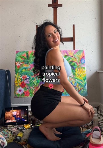 painting tropical flowers #artistatwork #paintingprocess #tropical #flowers #acrylicpainting