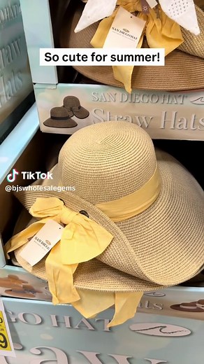 These NEW women’s straw hats are perfect for summer ☀️ So cute with sundresses, swimsuits, or even just running errands! There are multiple designs to choose from. #bjswholesale #bjswholesaleclub #summerstyle