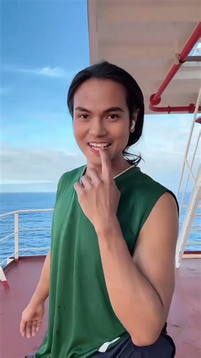 wow slow dancing with sign language