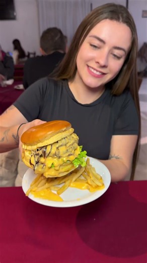 All-you-can-eat burgers and soups in Joinville