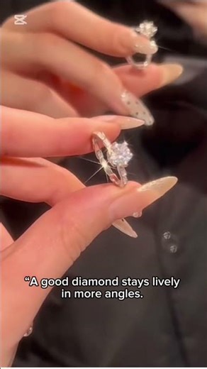 How to test diamond sparkle in 10 seconds (no tools) ✅