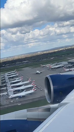 Airbus A380 Engine roar Full power ! Upper deck Business class, Silent take off #a380 #airbus