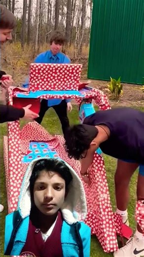 gift covers karo aur tumhara gift ho jaega kya 😱😍