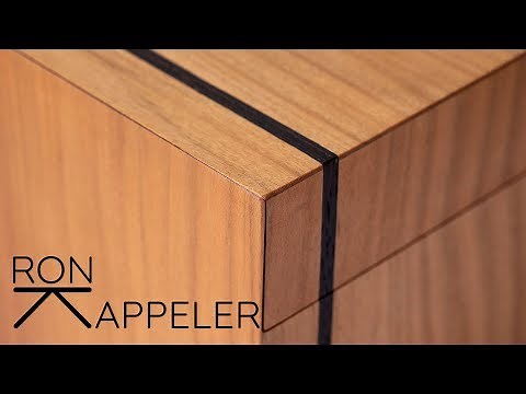 Making a box with a textile hinge