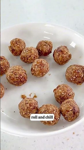 Apple Tahini Oat No Bake Energy Bites for Easy Healthy Snacking