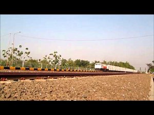 Kereta Api Angkutan Semen Holcim feat. CC 206 22