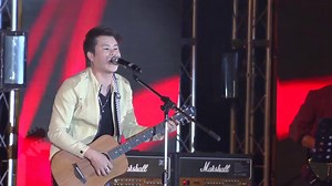 123K views · 5.3K reactions | Title : ႁွင်ႉၵႂၢမ်းၸွမ်းၵၼ် Lyrics :ၵိုၼ်းၸိူင်းသႅင် Vocal : Sai Harn Leang ((SUMMER NIGHT MUSIC FESTIVEL)) | Summer Night Music Festival | Facebook