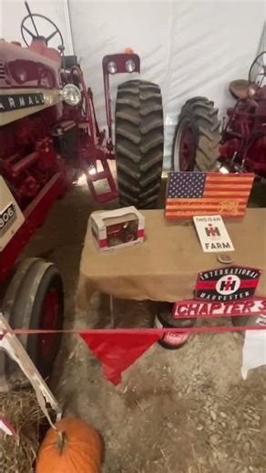 Farmall 806. #automobile #shorts #machinerychannel #farmequipment #amazingmachinery #farmmachinery