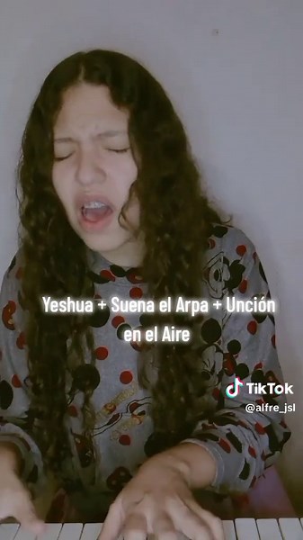 Respuesta a @tiari020 ❤️#VoiceEffects #UncionenelAire #yeshua #suenaelarpa #cover #covercristiano #Dios #jesus #jovenescristianos #hagamosviralajesus #music #fyp