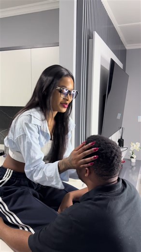 When she cheats but your already in December mood 😭💔 Cc @that _girl_ riri 🎥 : @OkayCedric