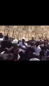 Angola's "Father" died, hundreds of people gathered at the funeral