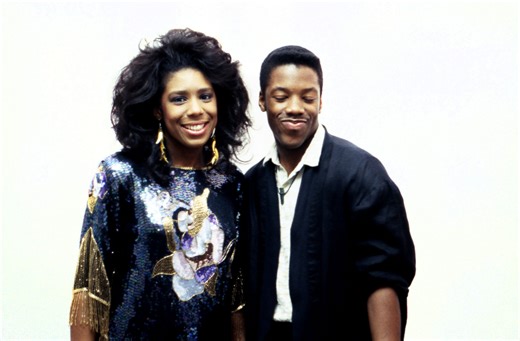 '60?? Where??': 'A Different World' Star Dawnn Lewis Stuns Fans with Her Ageless Beauty