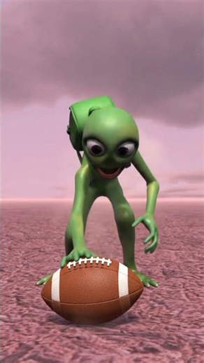 football version ⚽⚽🏈 dance challenge vs Ami tu kasita #aliendance #greenalien (1)