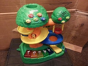 Vtech Discovery Tree Treehouse Lights and Musical Pre-School Toy being played with