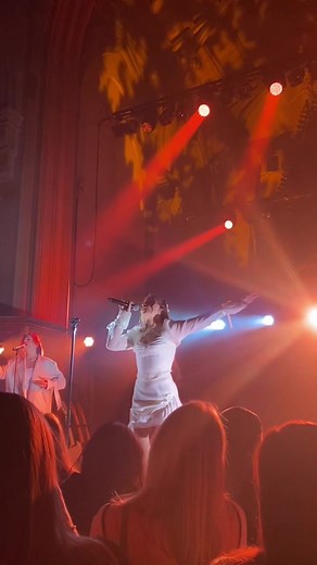 Victoria Nadine Performing 'Happy Tears' Live | #LiveMusic