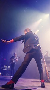 Night Or Day live from St Louis, we've been really enjoying performing this one live.📹 Devon Hanley | Franz Ferdinand