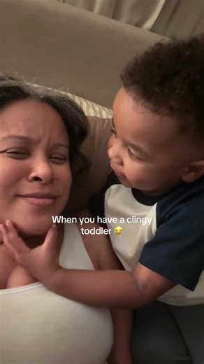 Clingy Toddler Moments: How to Handle a Clingy Toddler
