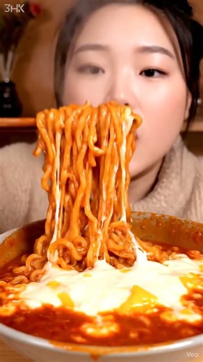 Spicy Cheese Noodles Overflowing..