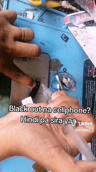 Paano Ayusin ang Blackout na Cellphone? Tips at Tricks!