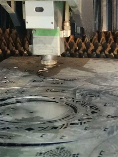 የተለያዩ ብረቶችን ለማስቆረጥ ከፈለጉ ይደውሉልን ። # vector advert #manufacturing #advertisements #ethiopian_tik_tok