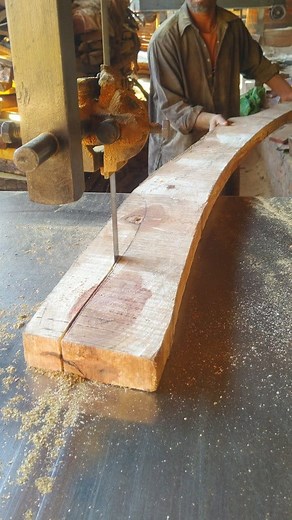 Amazing Wood Cutting Skills | WoodWorking #DIYTips #woodworking #foryou #Sawmill #diy #diywoodwork #Woodworking #Bandsaw #Woodcutting #LogProcessing #LumberjackSkills #WoodworkCraft #Timber #WoodworkersLife #DIYProjects #SawmillLife #CuttingLogs #WoodLovers #Craftsmanship | Malik Machine