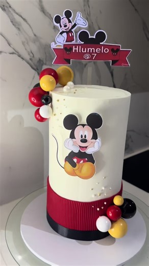 #xinyikiwa_cakes #ganache #xinyikiwa