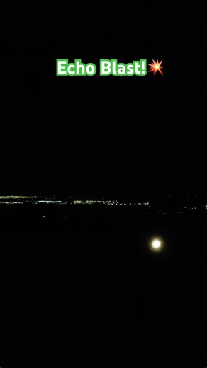 ECHO BLAST STROBING ROCKET Firework - MECHA/T-Sky Fireworks AWESOME!! 😎🚀💥🎇