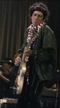 The Rolling Stones sing the memorable Ain't Too Proud To Beg in Austin Texas 2006 pt5