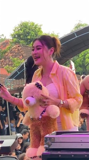 Dapat boneka Enak buat peluk aja Jii 😂❤️❤️