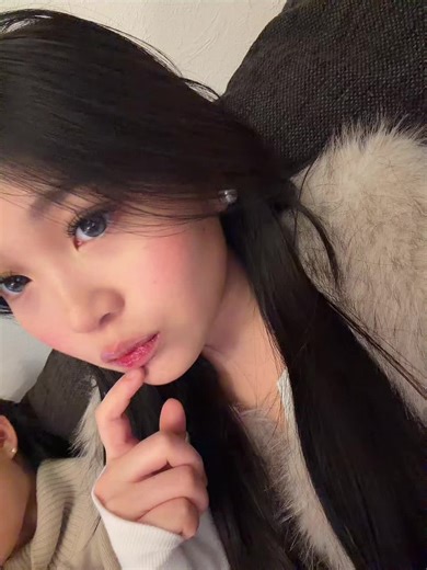 Victoria Hoang ⛐ (@victoriiiahoang)’s videos with luxurious - luve music 🎧