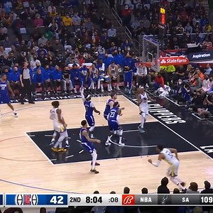 #NBAHandlesWeek 🏀 ft. Stephen Curry's TOP dribble moves of the season! Which moment is your favorite? | NBA