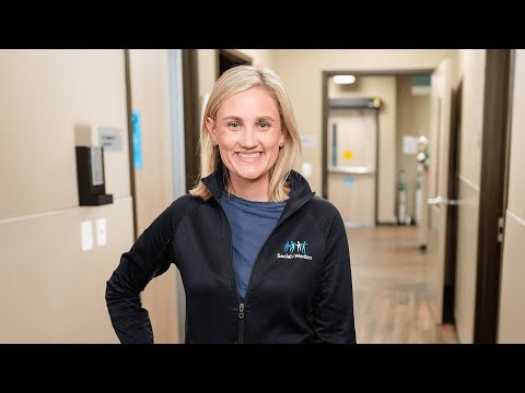 Ashley, DaVita Social Worker Experiences Career Growth Through Clinical Ladders