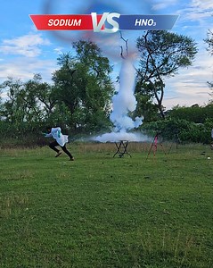 1.4M views · 12K reactions | Nitric Acid Vs Sodium Metal #trickstogo #science #experiment | Tricks To Go | Facebook