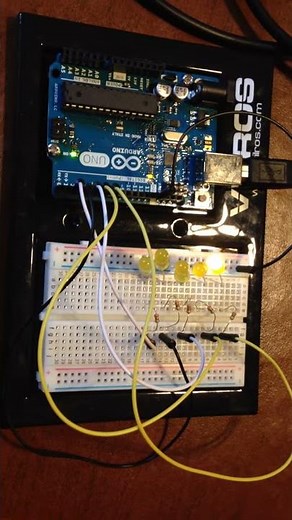 Blinking Multiple LED lights in Arduino
