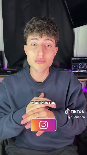 QUE PROGRAMA USO COMO DJ⁉️ Tenemos un monton de opciones distintas y cada uno nos vamos a quedar con el que mas se acomode a nuestras necesidades, en mi caso: 🥇 VIRTUAL DJ, para empezar. 🥈 REKORDBOX, con la flx10. Ustedes con cual se quedan? 👀 #dj #djcuenca #software #programa