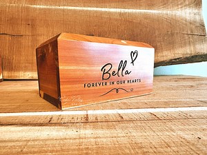 Cedar Engraved Pet Urn, Cedar Box, Engraved Box for Dog Ashes, Dog Urn, Wood Urn, Keepsake, Wood Box for Ashes, Dog and Cat Memorial - Etsy